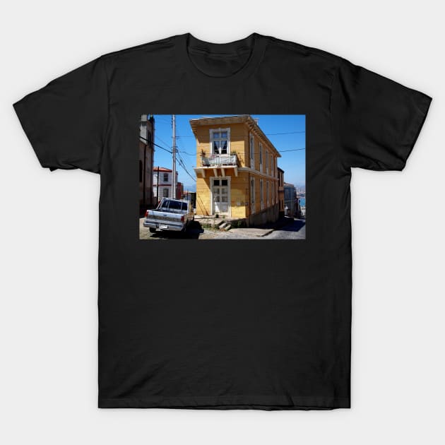 valparaiso corner house T-Shirt by andalaimaging